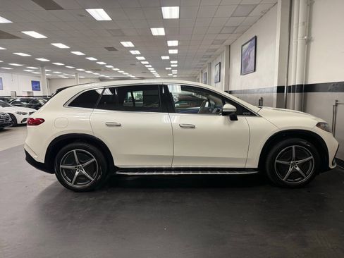 Used 2023 Mercedes-Benz EQS 450+ SUV image 13