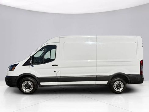Used 2023 Ford Transit 250 Medium Roof image 5