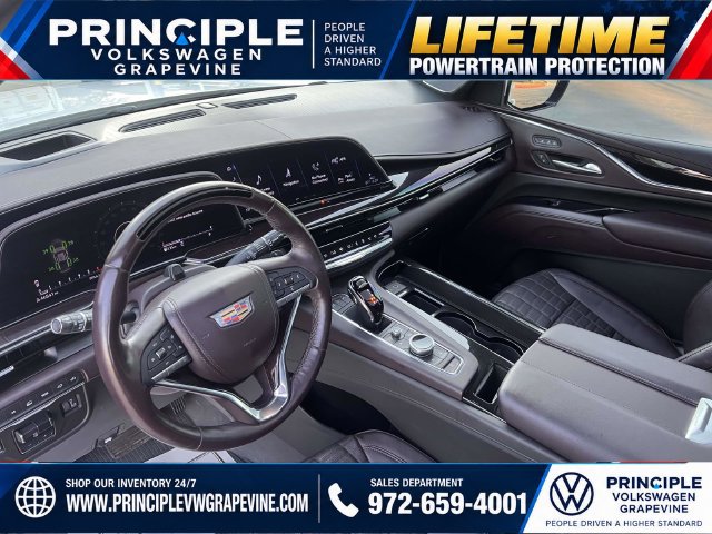 Used 2023 Cadillac Escalade ESV Sport Platinum w/ LPO, ONYX Package AWD/4WD image 11