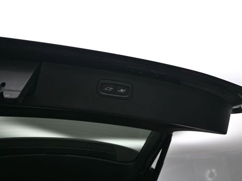 Used 2023 Volvo XC90 B6 Ultimate w/ Protection Package Premier image 23