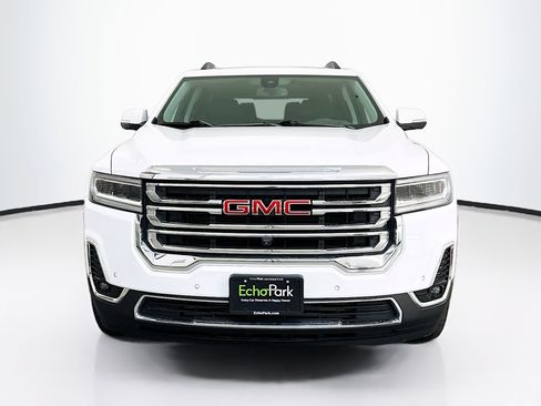 Used 2023 GMC Acadia SLT w/ Technology Package image 2