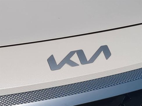 Used 2024 Kia Seltos S image 19