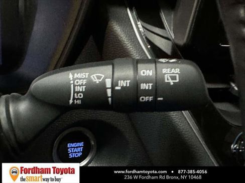 Certified 2022 Toyota Corolla Cross LE image 34