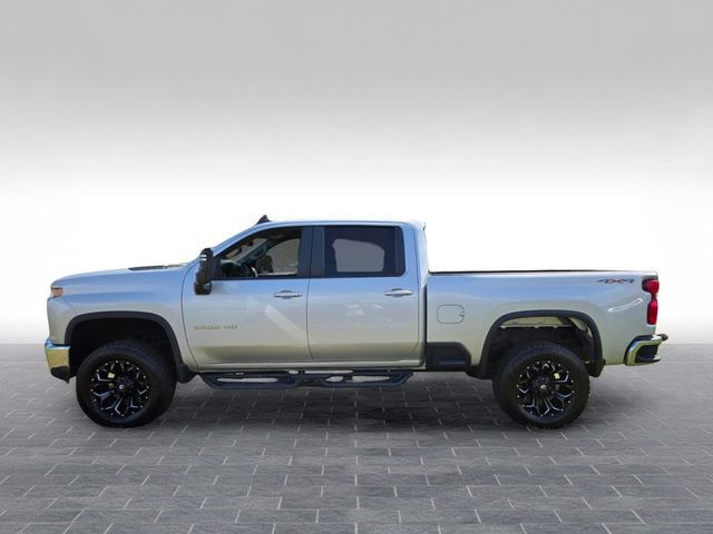 Used 2023 Chevrolet Silverado 2500 LT AWD/4WD image 4
