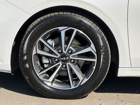 Used 2023 Kia Forte LXS image 24