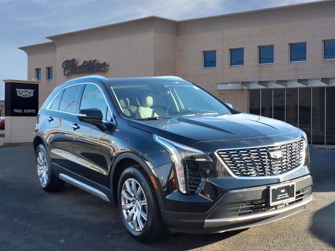 Certified 2023 Cadillac XT4 Premium Luxury w/ Cold Weather Package image 3