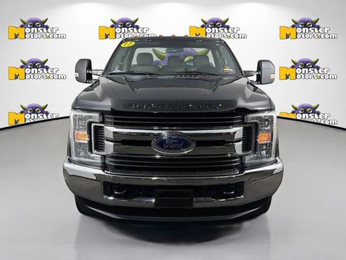 Used 2017 Ford F250 XLT w/ Snow Plow Prep Package image 2