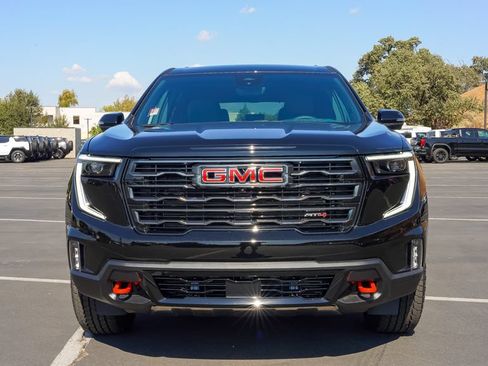 New 2026 GMC Acadia AT4 w/ Luxury Package AWD/4WD image 4