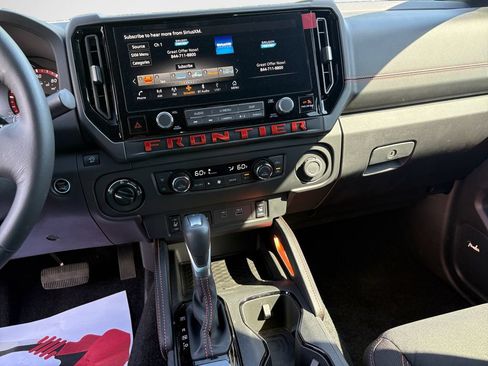 Used 2025 Nissan Frontier PRO-4X w/ Pro Convenience Package AWD/4WD image 22