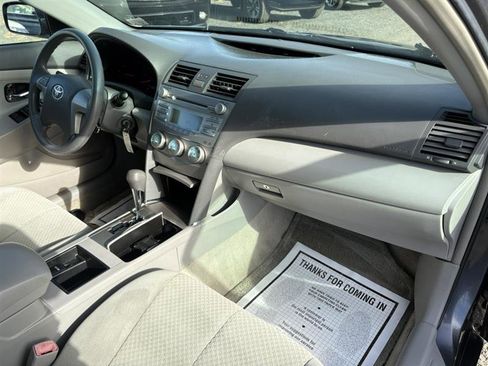 Used 2009 Toyota Camry LE image 21