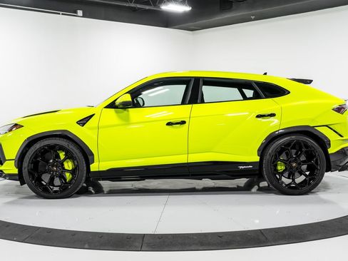 Used 2024 Lamborghini Urus Performante AWD/4WD image 6