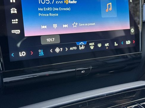 Used 2025 Lincoln Navigator L Reserve image 20