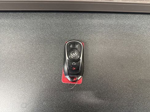 Used 2018 Buick Regal Essence w/ Driver Confidence Package #1 image 14