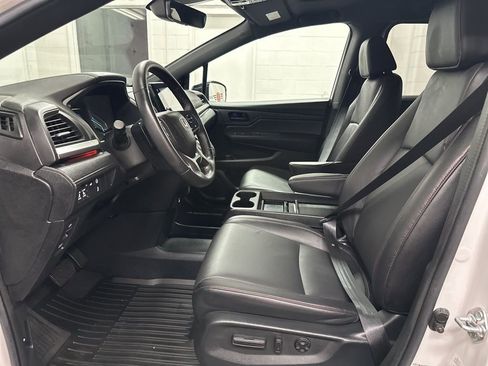 Used 2024 Honda Odyssey Sport image 19