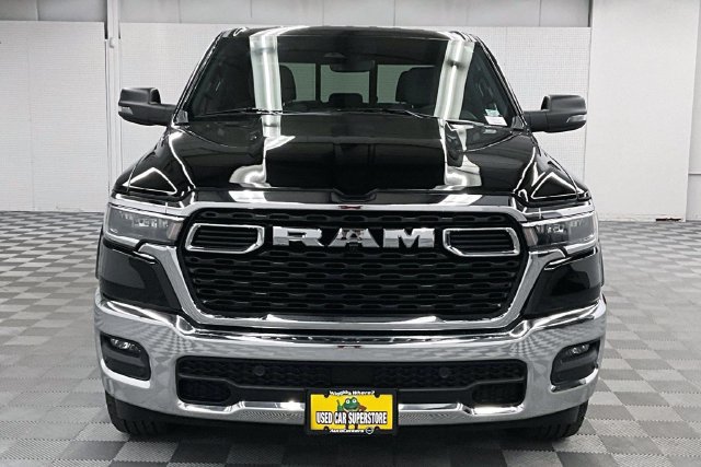 Used 2025 RAM 1500 Big Horn AWD/4WD image 4