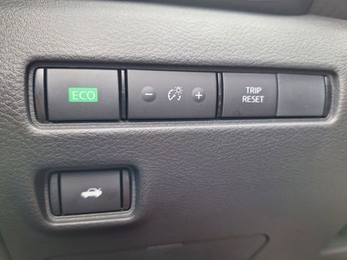 New 2025 Nissan Sentra SV image 12