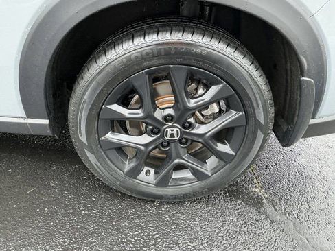 Used 2025 Honda HR-V Sport image 12