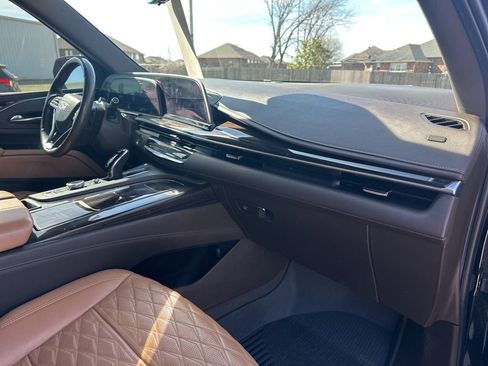 Used 2021 Cadillac Escalade Sport w/ Driver Assist Tech Package image 46