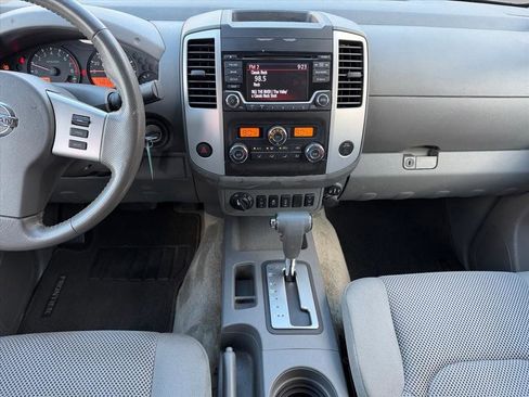 Used 2017 Nissan Frontier SV w/ SV Value Truck Package image 13