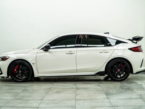 Used 2024 Honda Civic Type R image 8