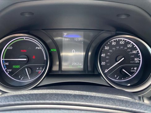 Used 2022 Toyota Camry SE w/ Audio Upgrade Package FWD image 25