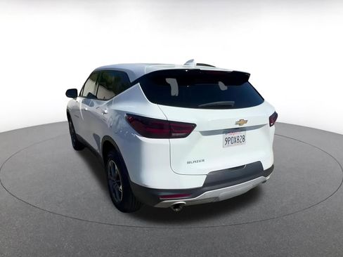 Used 2025 Chevrolet Blazer LT image 11