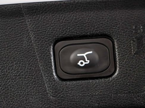 Used 2022 Ford Edge SEL w/ Convenience Package image 29