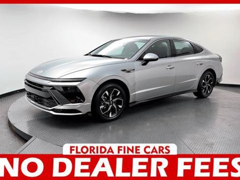 Used 2025 Hyundai Sonata SEL FWD image 1