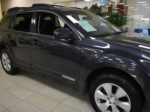 Used 2011 Subaru Outback 2.5i Premium w/ All-Weather Pkg AWD/4WD image 49