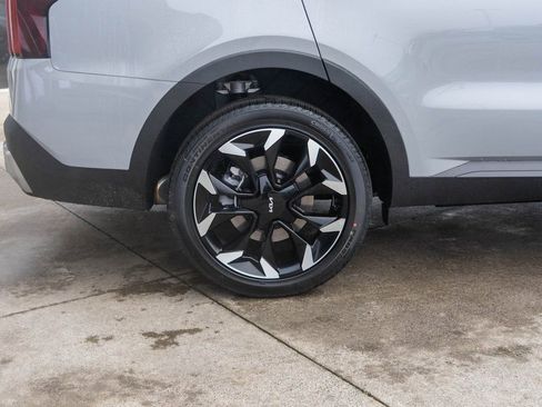 New 2026 Kia Sorento EX AWD/4WD image 32