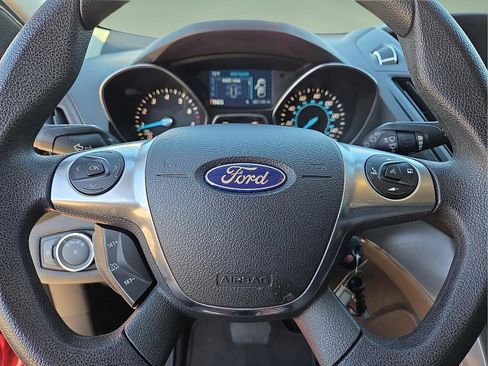 Used 2015 Ford Escape SE image 24