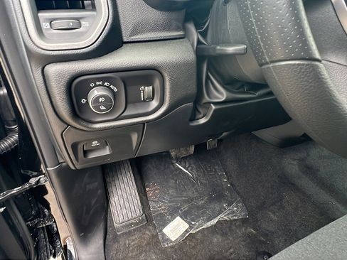 New 2026 RAM 1500 Express image 21