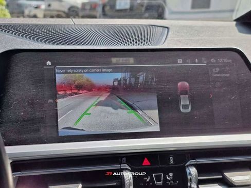 Used 2021 BMW 440i xDrive Coupe w/ Premium Package image 15