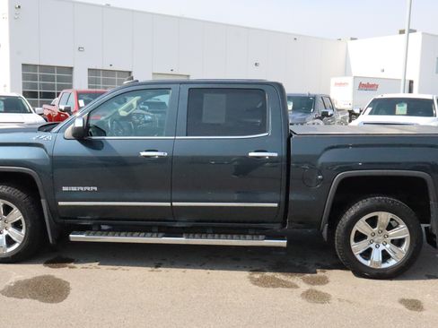 Used 2018 GMC Sierra 1500 SLT AWD/4WD image 4