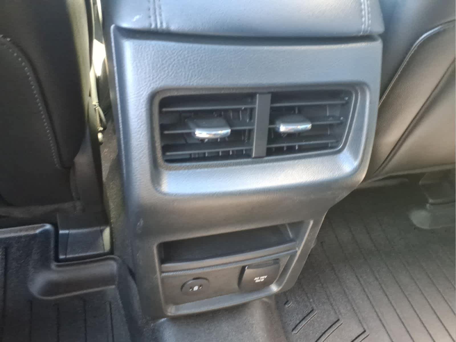 Used 2023 Ford Edge SEL w/ Convenience Package AWD/4WD image 13