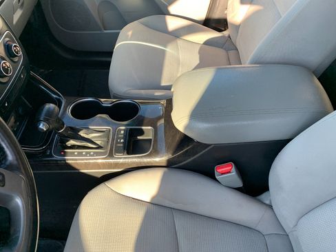 Used 2014 Kia Sorento LX image 14