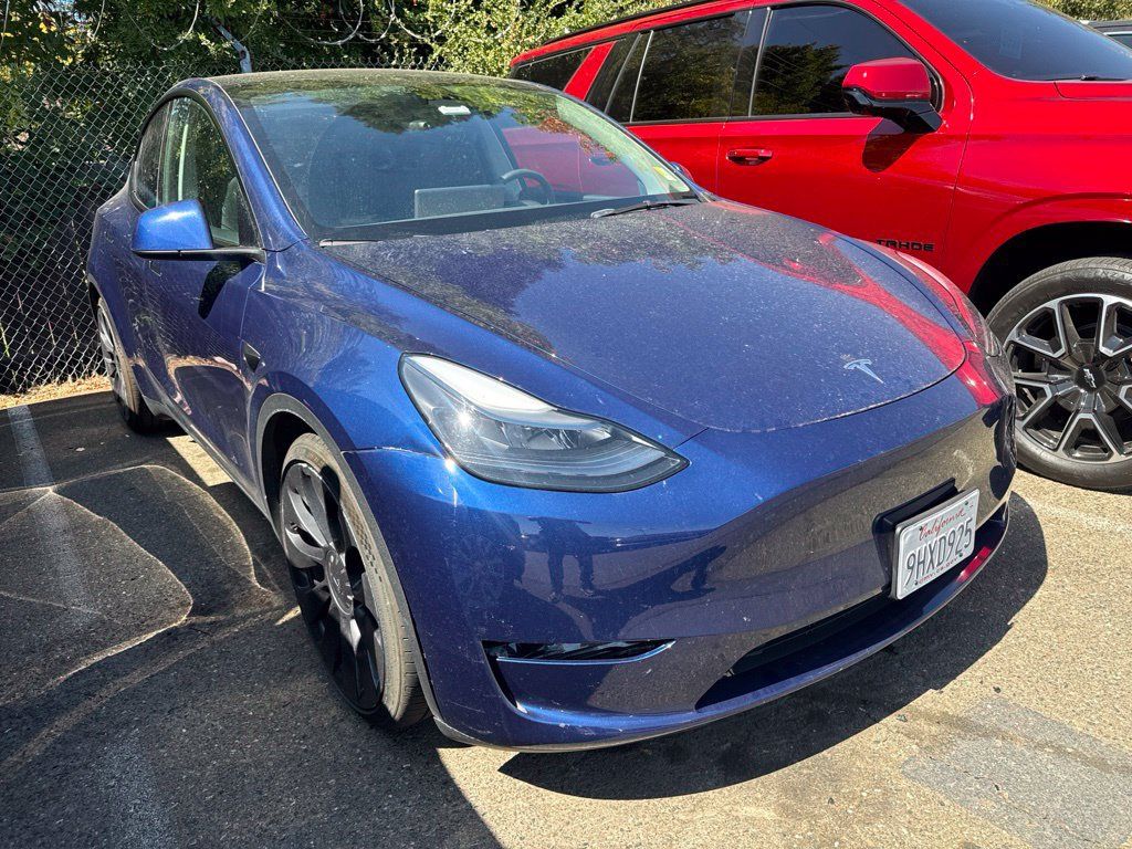 Used 2023 Tesla Model Y Performance AWD/4WD image 1