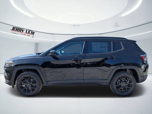 New 2026 Jeep Compass Latitude AWD/4WD image 6