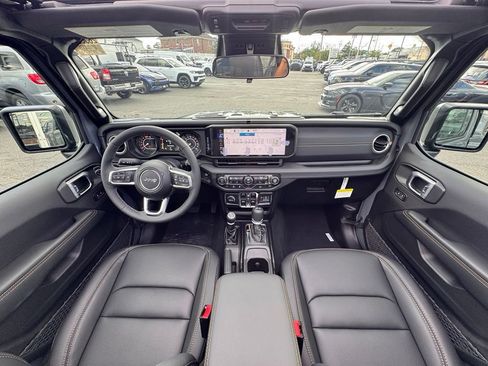 New 2026 Jeep Wrangler Unlimited Sahara AWD/4WD image 26