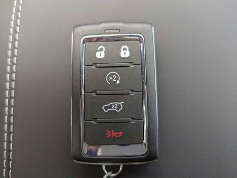 New 2026 Jeep Grand Cherokee L Limited AWD/4WD image 33