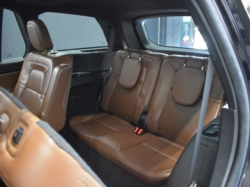 Used 2021 Lincoln Aviator Reserve w/ Equipment Group 210A AWD/4WD image 35