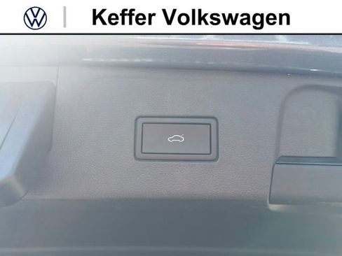 Used 2019 Volkswagen Atlas SE w/ Towing Package FWD image 38