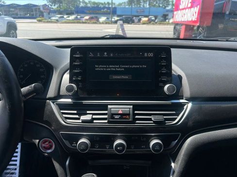 Used 2018 Honda Accord Sport image 13