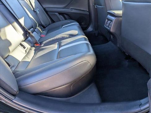 Used 2025 Toyota Camry SE image 21