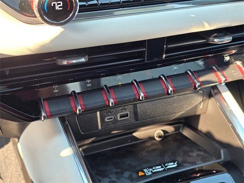 New 2025 GMC Canyon AT4 w/ AT4X AEV Edition image 28