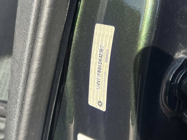 Used 2010 Jeep Compass Sport FWD image 17