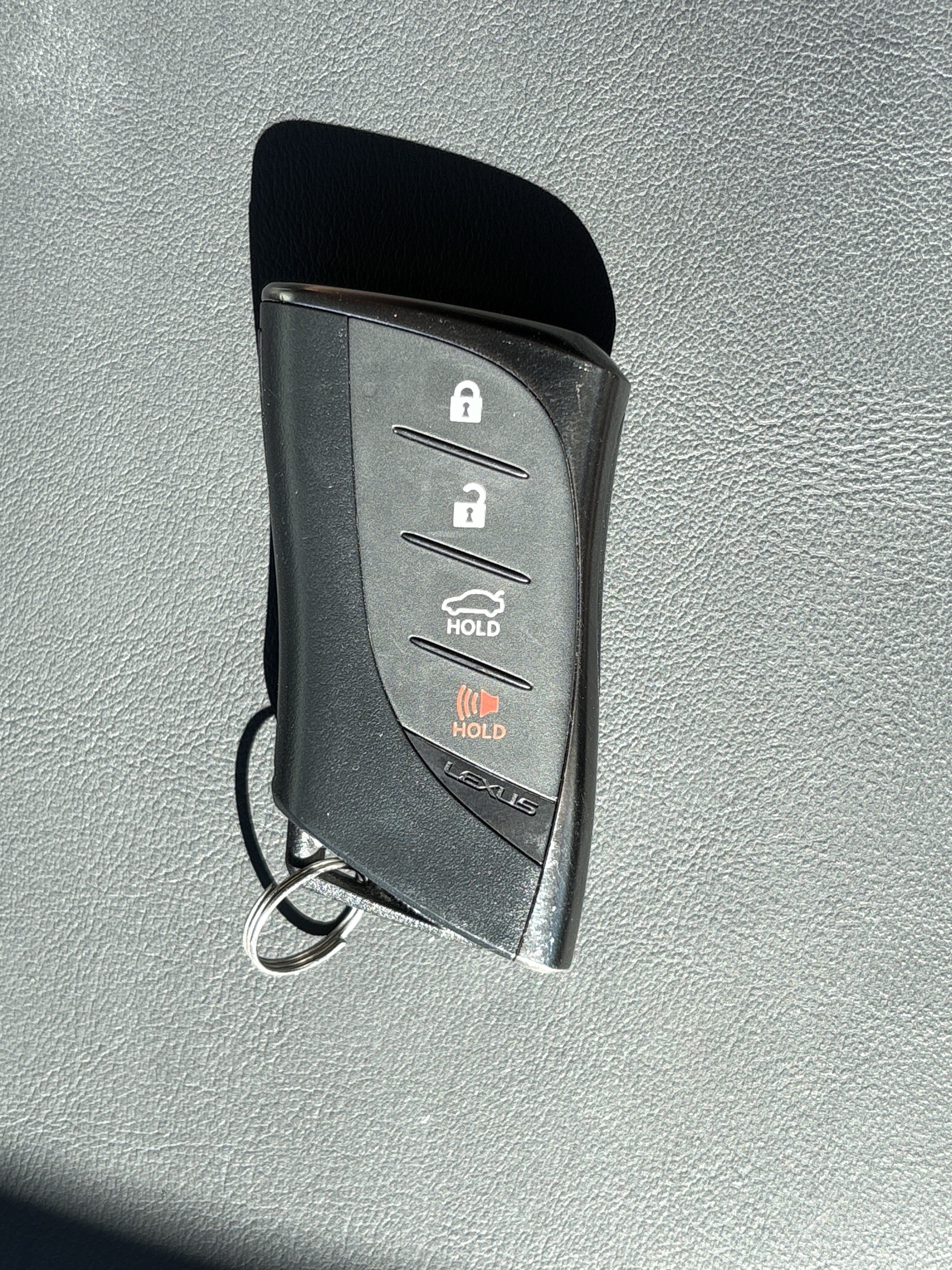 Used 2025 Lexus ES 300h w/ Premium Package FWD image 36