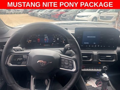 Used 2025 Ford Mustang Coupe RWD image 13