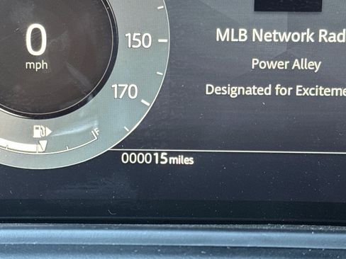 New 2026 Land Rover Range Rover Velar Dynamic SE image 31