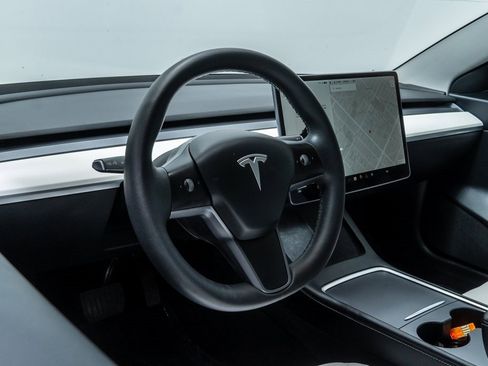 Used 2021 Tesla Model 3 Long Range image 13